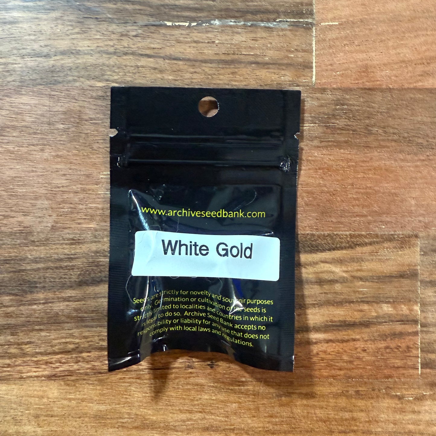 Single Auction 54 - White Gold