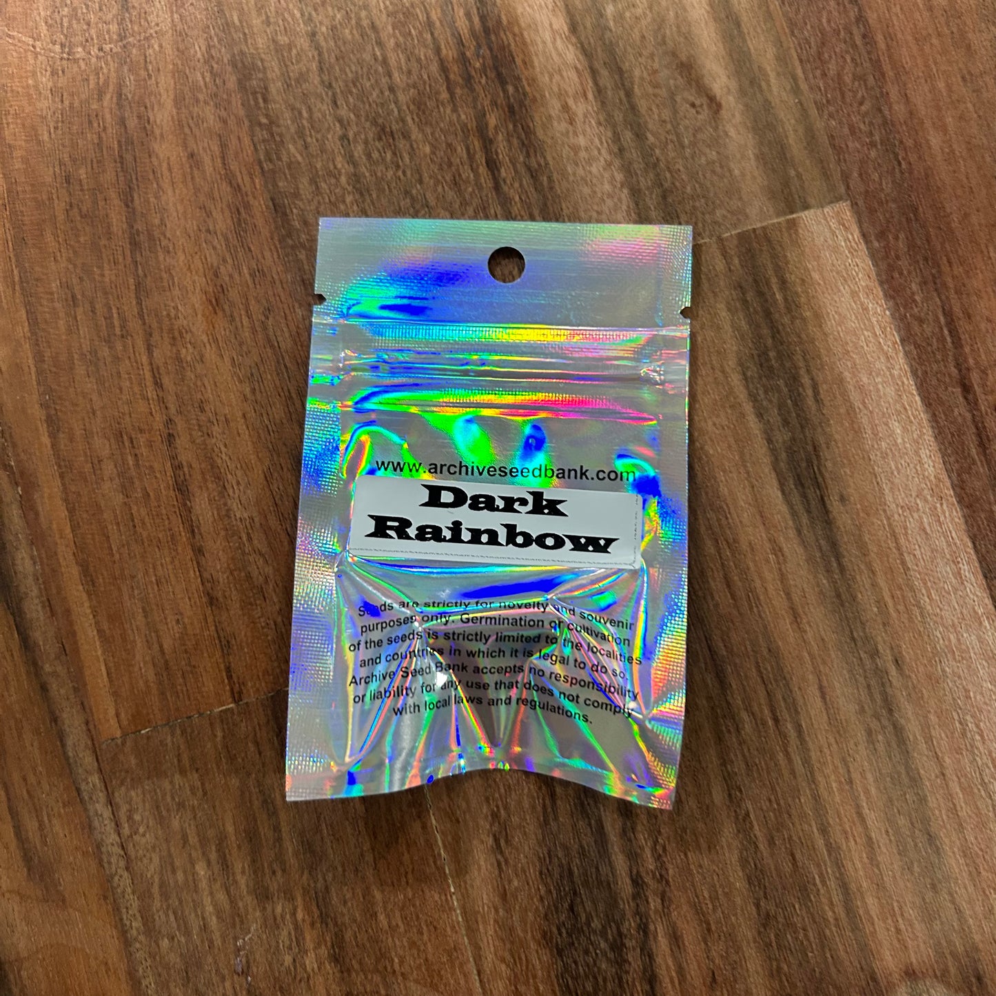 Single Auction 25 - Dark Rainbow